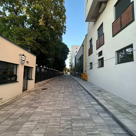 Centar Crnjanski 1 * Jagodina